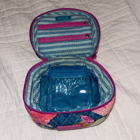 Vera Bradley Jewelry Organizer - Picture 1 of 4